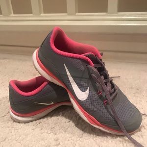 Nike running shoes - Pink & Gray 💗💗